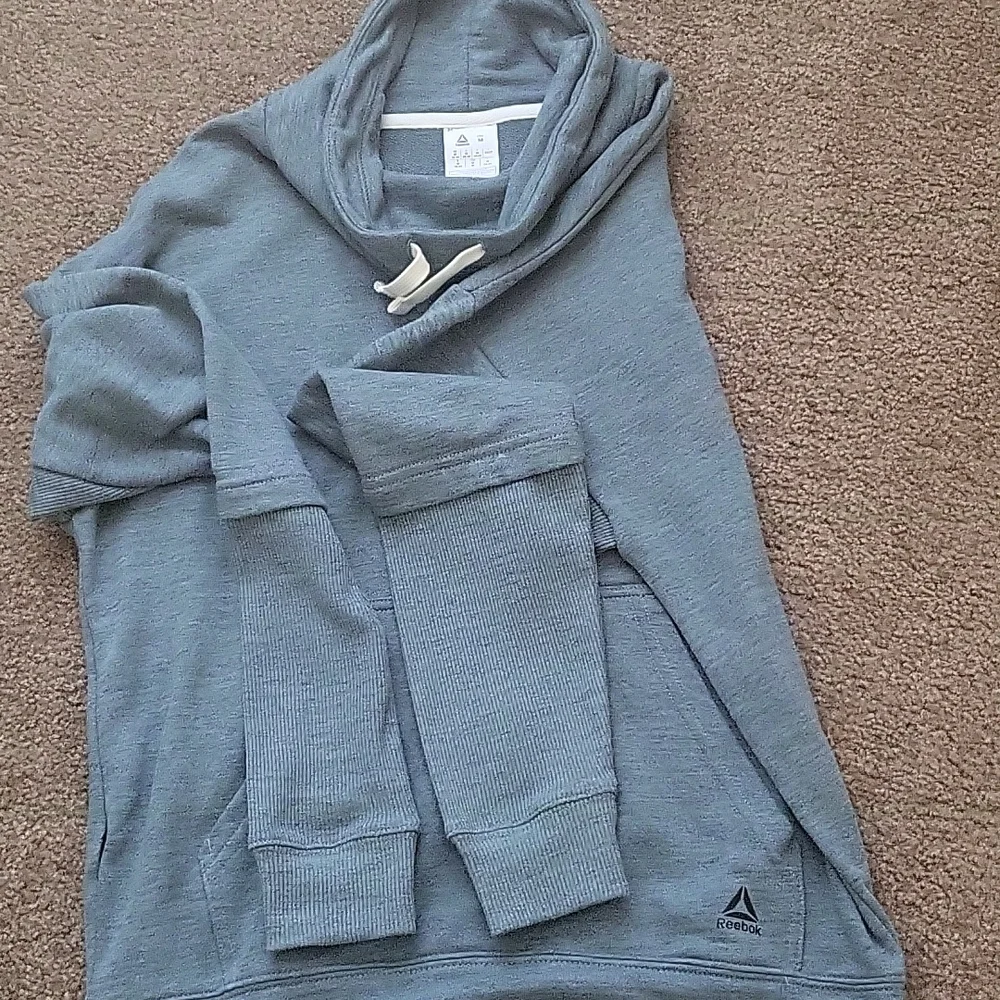Pullover - Picture 3 of 3
